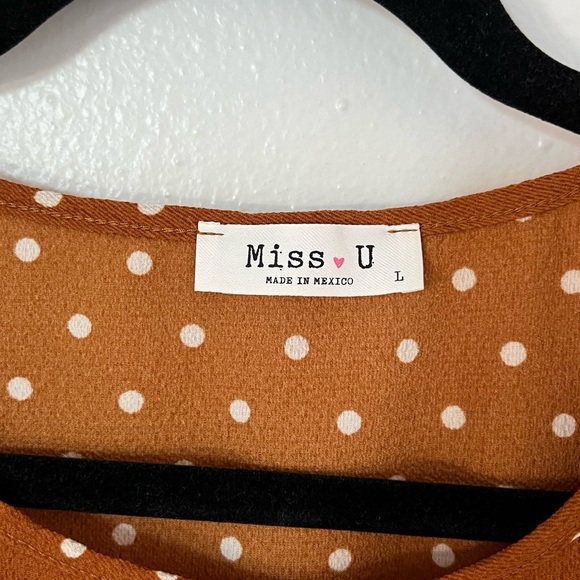 ❗️💲CLOSEOUT SALE: $5 💲❗️- Long Sleeved Orange Dress with White Polkadots - Picture 4 of 4